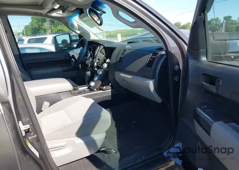 2012 Toyota Tundra Grade 5.7L V8 из США, поврежденный, VIN 5TFDW5F19CX238941